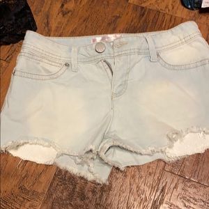 No boundary Jean shorts